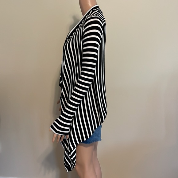 BCBG Maxazria black label black white stripe asymmetrical sweater size XS - Picture 3 of 8